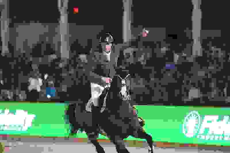 Darragh Kenny a Runner-Up No More in $385,000 Fidelity Investments® CSI5* Grand Prix 6 1628 nh107125.jpg?width=800&height=533.3333333333333&mode=crop&quality=80¢er=0.5%2C0