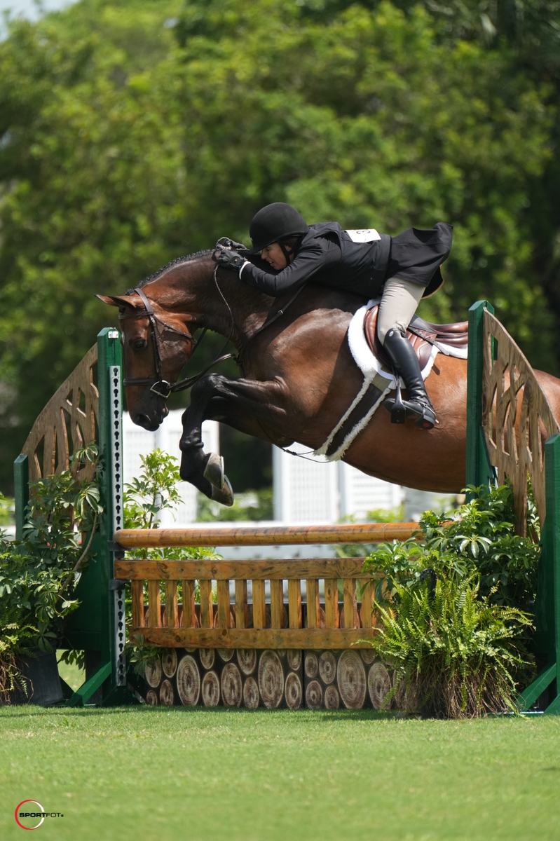 Jennifer Bliss And Honor Code Take Home The Blue In 2 500 Ushja